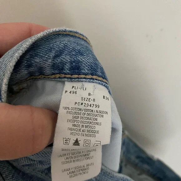 Tommy Hilfiger classic‎ boyfriend jean shorts in light vintage wash size 6 - Picture 6 of 6